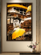 Large buddha statue.  Wat Mahatat, Ayutthaya, Thailand.