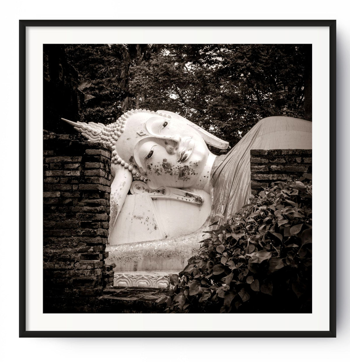 Reclining Buddha, Wat Mahatat.  Ayutthaya, Thailand.